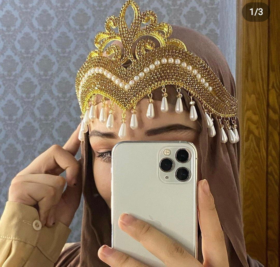 Tillaqosh diadema