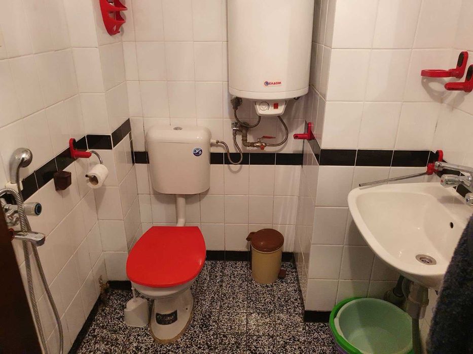 Дава се под наем Двустаен апартамент в Бургас, Сарафово - 55 кв.м за 408 € - Снимка #3