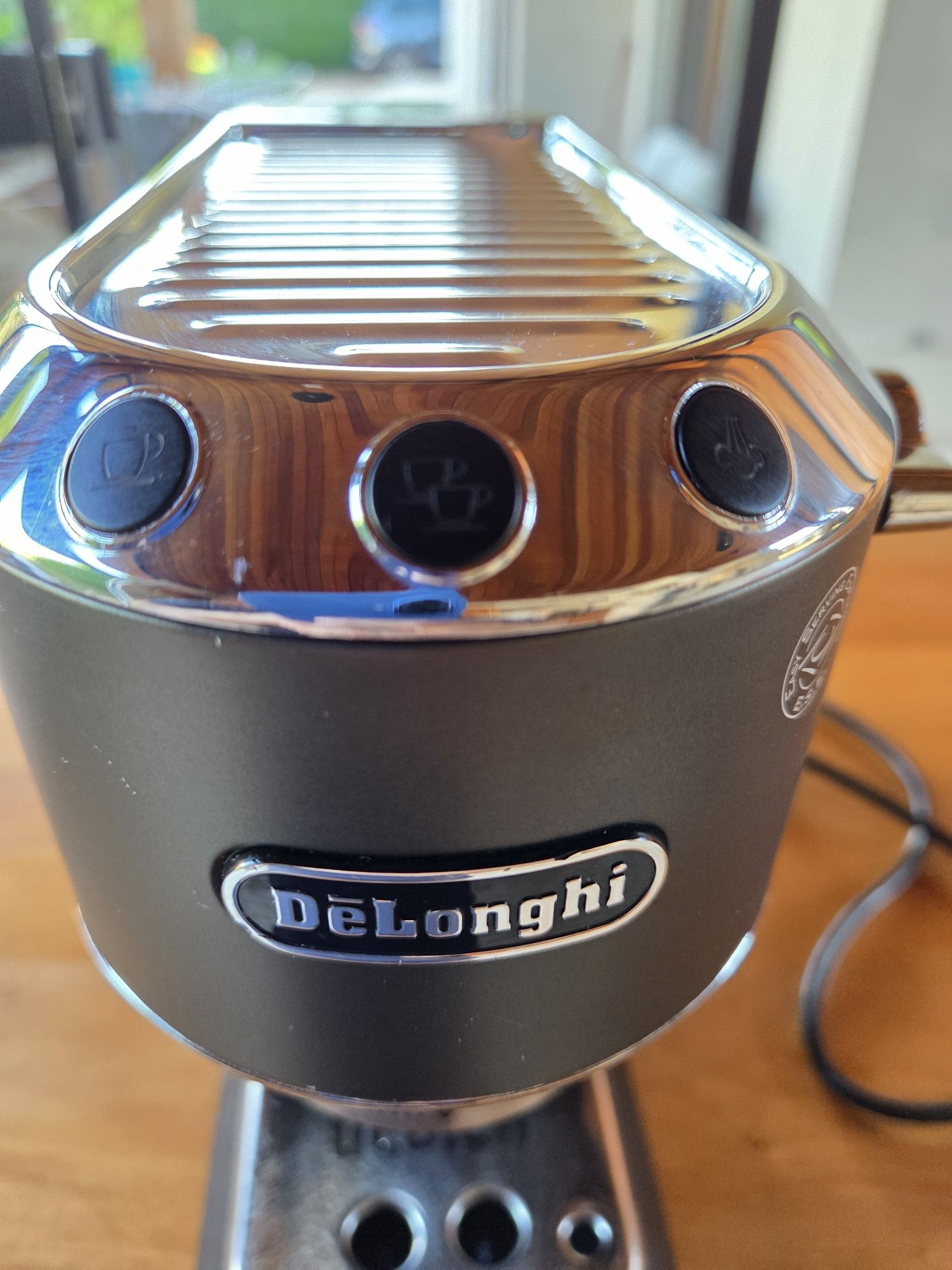 Delonghi delica + rasnita delonghi Super Pret
