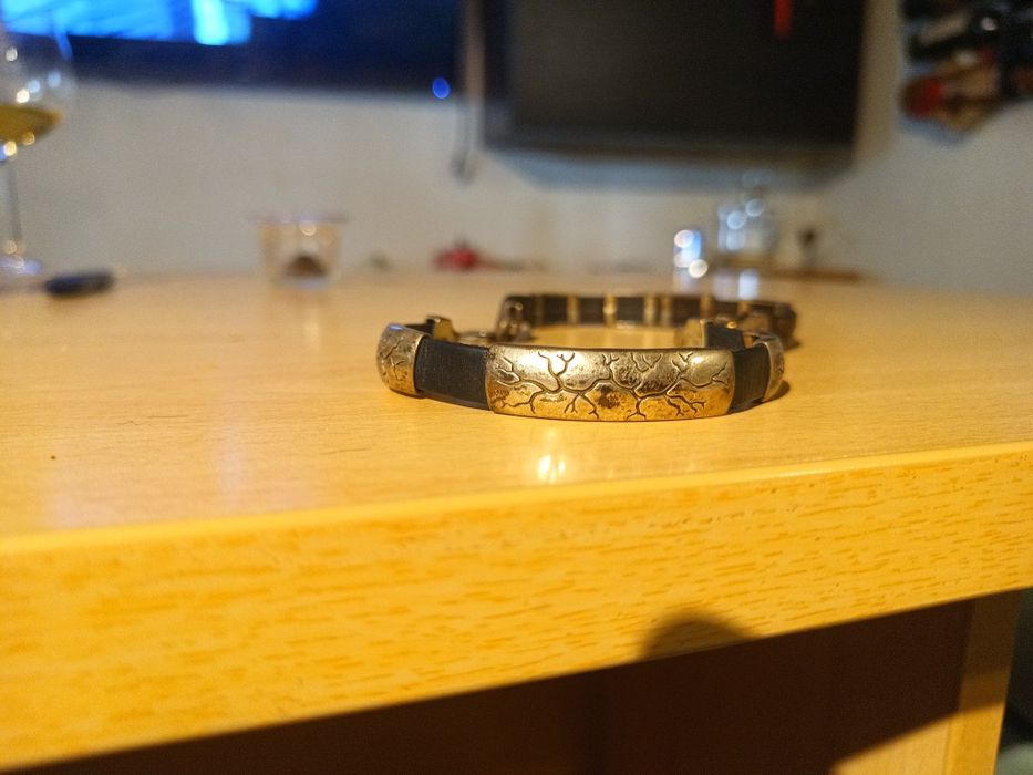 Мъжки гривни от кожа и сребро