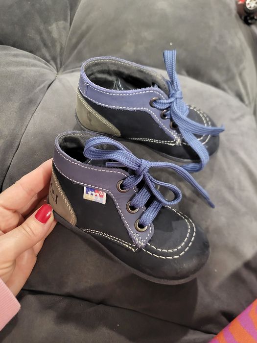 Vând papucia Melania