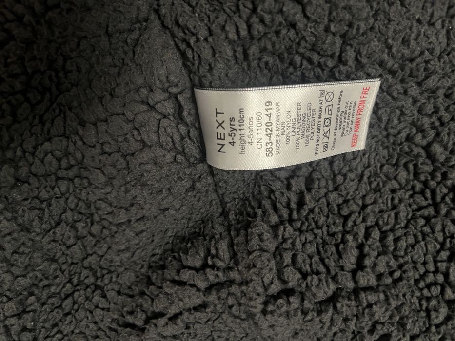 Vand geaca iarna Next masura 4-5 ani, masura 110