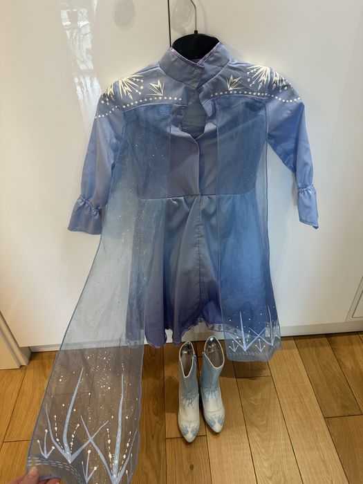 Rochie și cizme ELSA