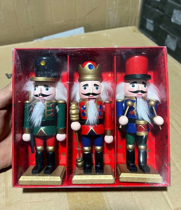 Щелкунчик игрушка