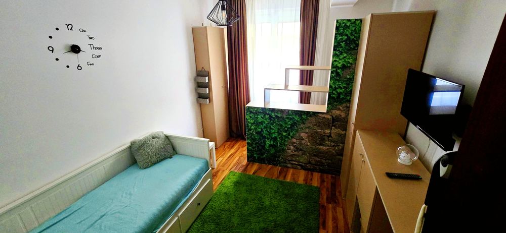 Vand Apartament 3 Camere + 2 Bai