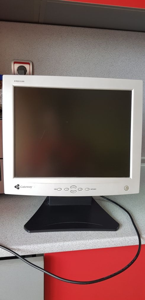 Монитор Gateway FDP1530 LCD 15"