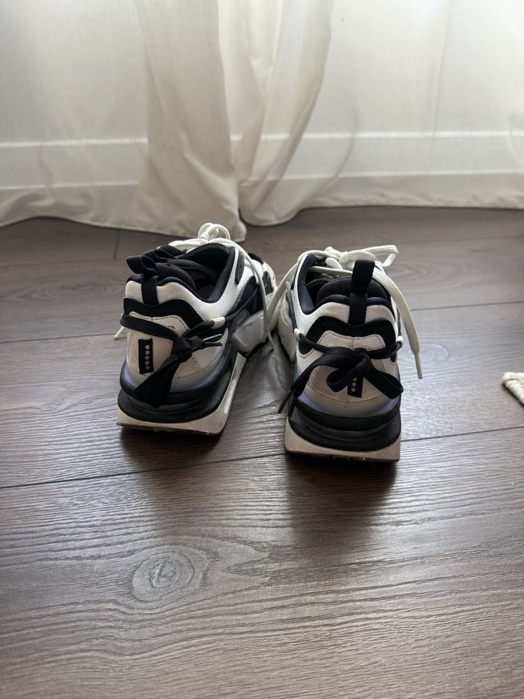 Дамски маратонки nike furyosa