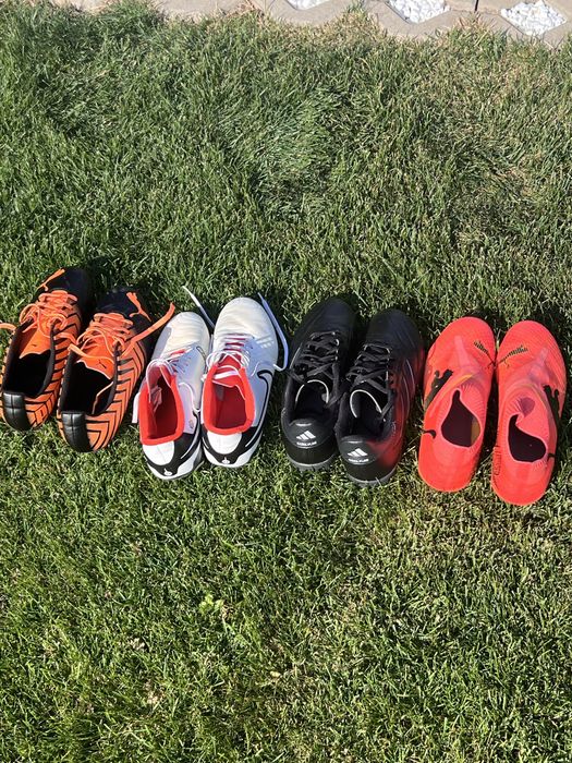 Футболни обувки