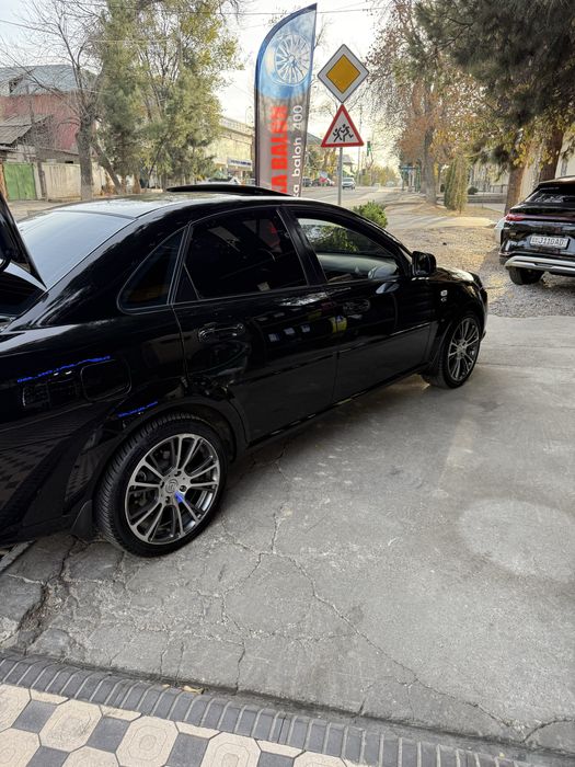 Diska Balon razmer 215/45/17R