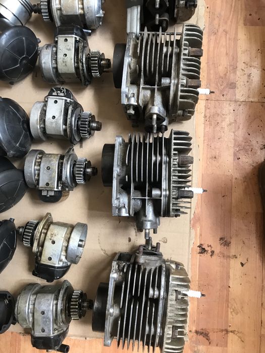 Vând piese de motor Carpatin