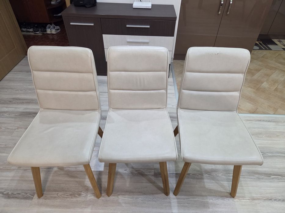 Трапезни столове