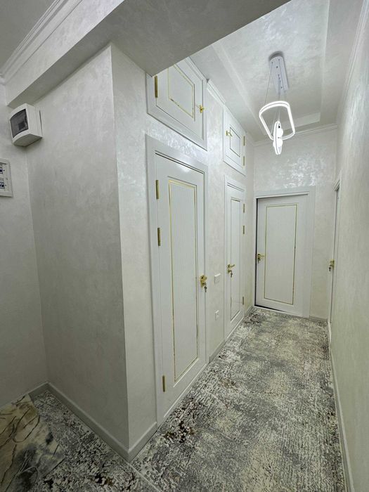 Срочно Продается квартира на Алмазарском районе ориентир ТЦ Ривиера