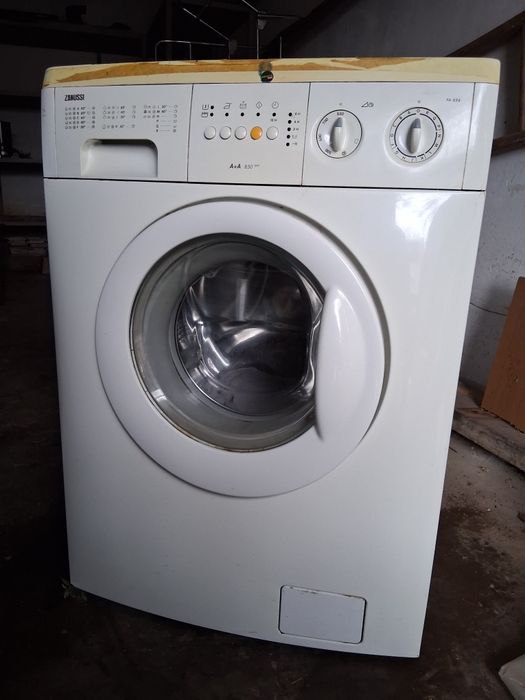 ZANUSSI пералня 850