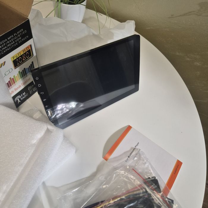 Топ Цена!9-инчовс HD LCD мултимедиа, плейър с камера за заден ход 1