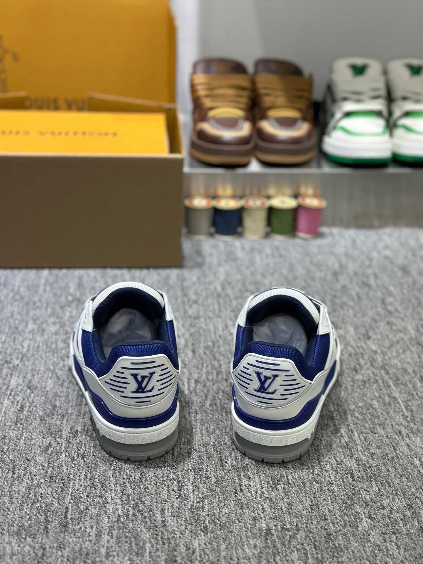 Adidasi Louis Vuitton Trainer Premium