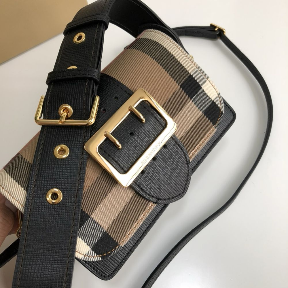Geanta Burberry