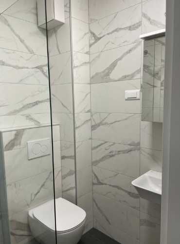 Дава се под наем Едностаен апартамент в Пловдив, Остромила - 36 кв.м за 204 € - Снимка #2