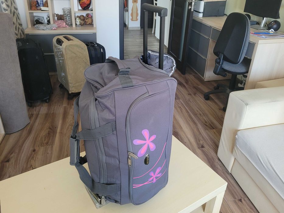 Rucsacuri de 80 și 30 litri, geantă de voiaj-troler