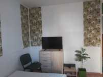 Caut colega camera