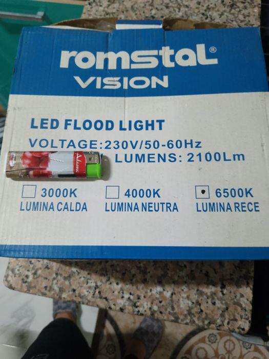 Proiector Romstal de stâlp de exterior.Calitativ.
