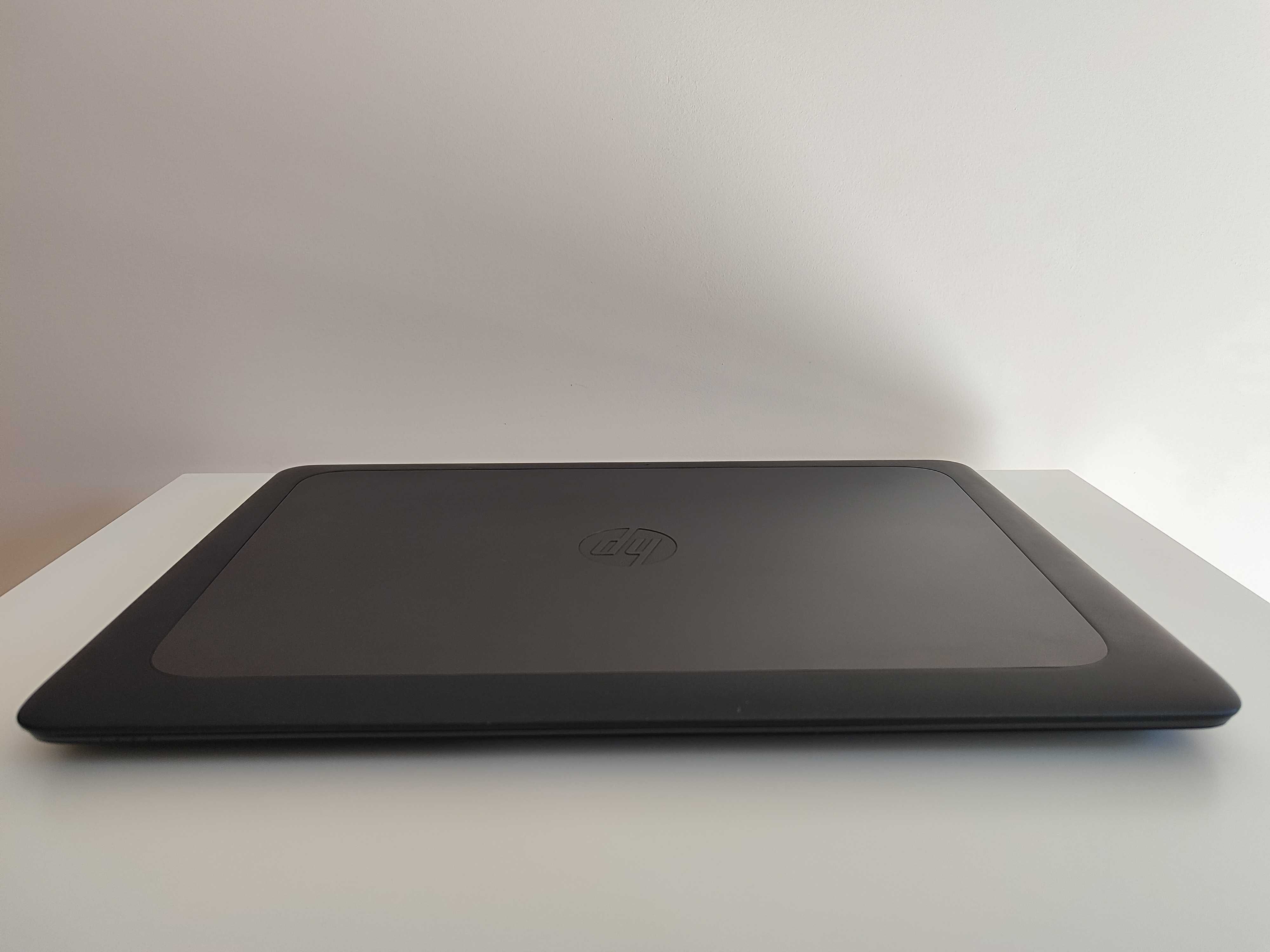 HP ZBook 15u G4 FHD i7-7500U/256GB/8GB/AMD 2GB