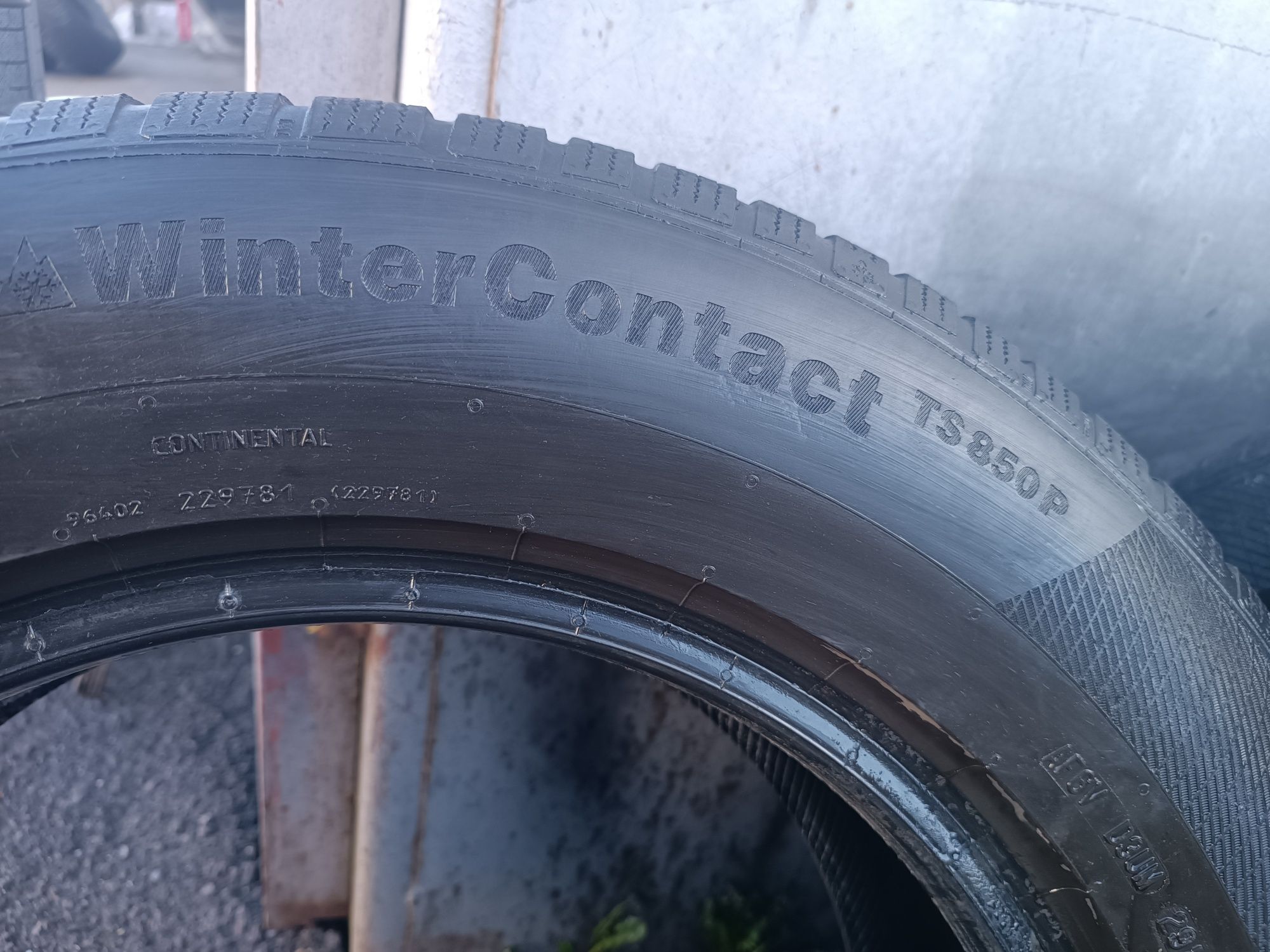 215/65/16 Continental