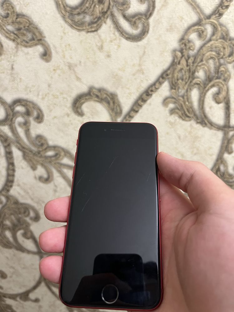 iPhone SE.
