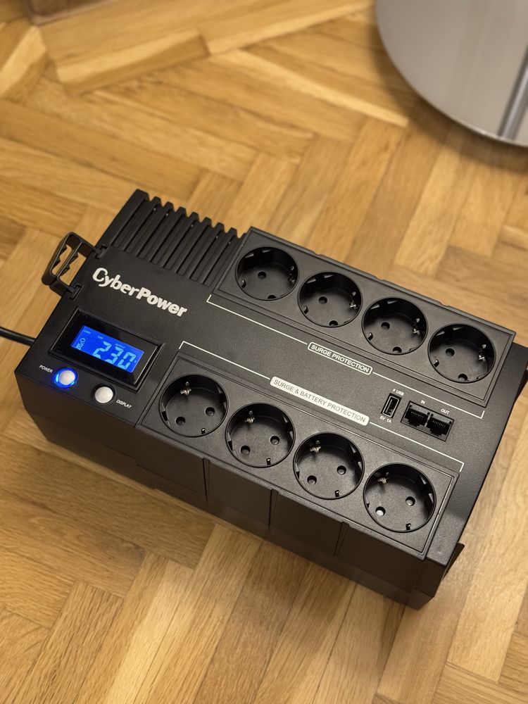 UPS CyberPower BR1000ELCD, 1000VA/600W, 8 prize, USB-A, AVR, LCD