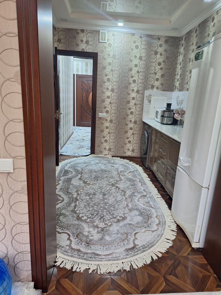 1 sutkalik kvartira ijaraga beriladi