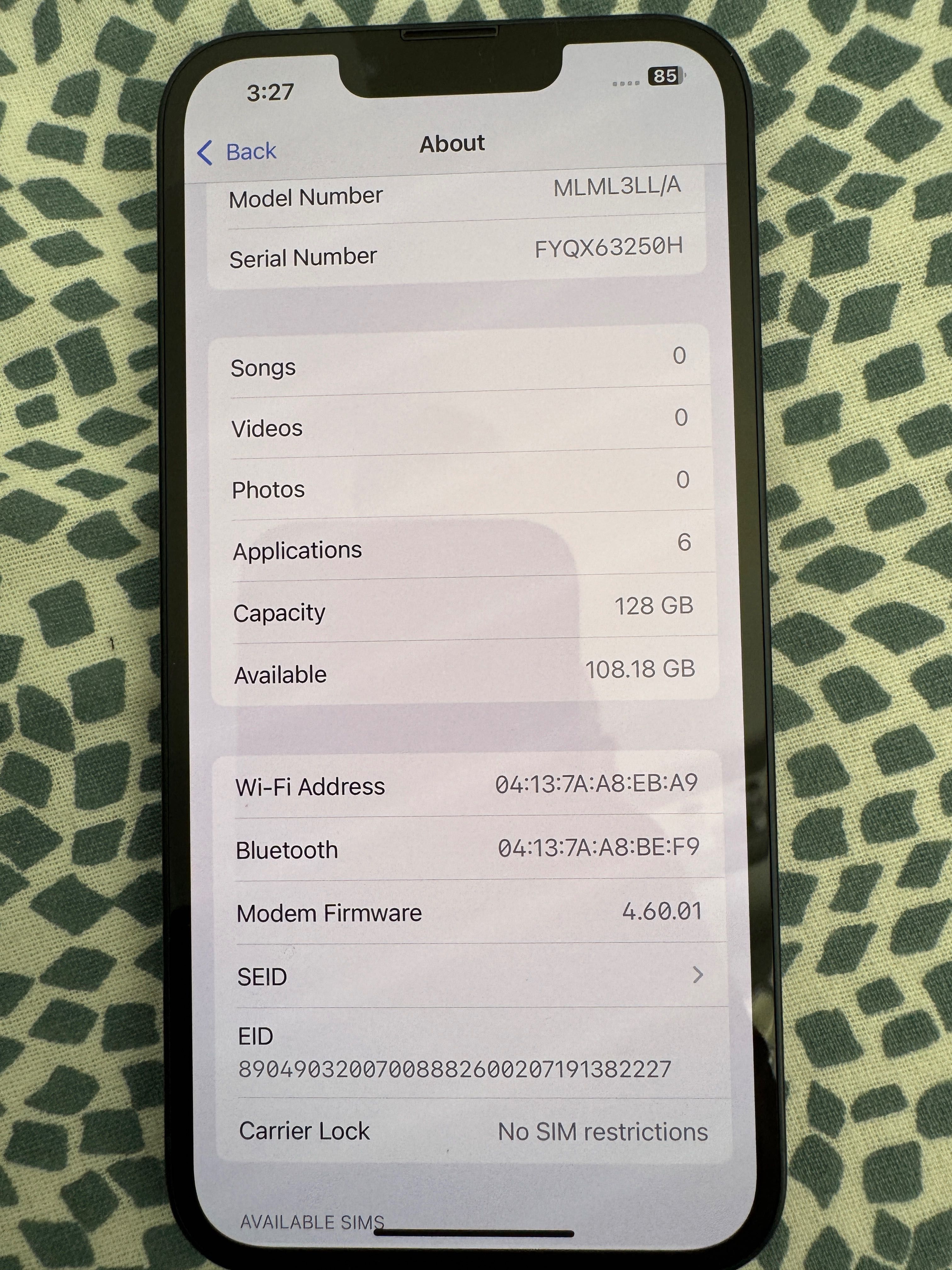 iPhone 13 128gb.