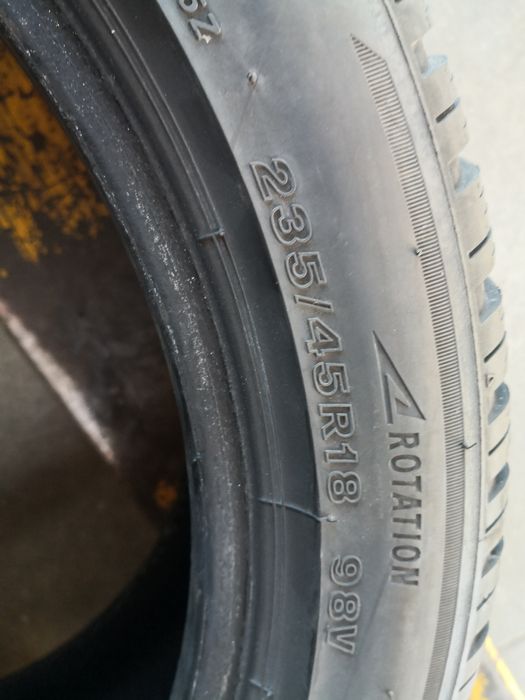 235 45 18 цола гуми Bridgestone dot 22