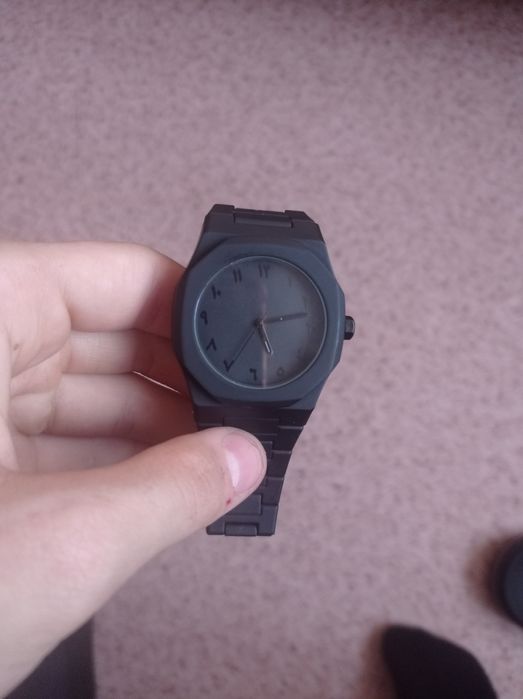 Часы хороши много не держала