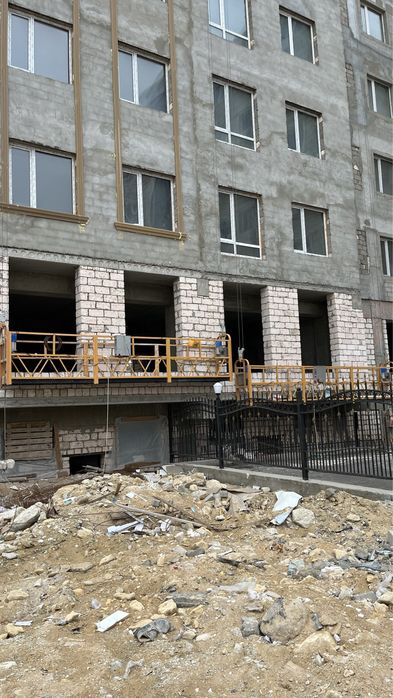 Строительная люлька или фасадная люлька