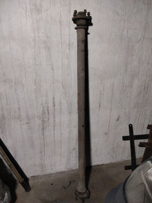 Продам полуось на легковой прицеп