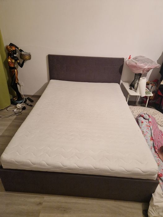Pat cu saltea inclusa dimensiuni 140×200  cm