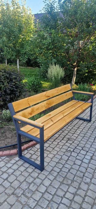 Скамейки со спинкой