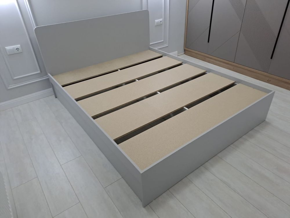 Кровать двуспальная 160х200 см с бесплатной доставкой и сборкой