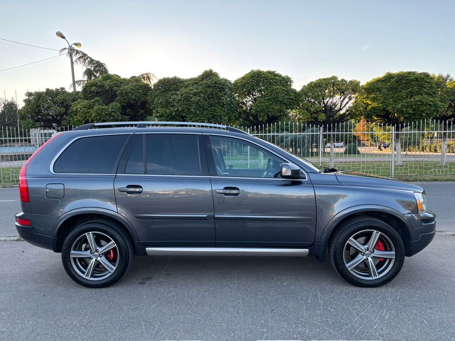 Vănd Volvo XC90 D5 AWD R Design  7Locuri
