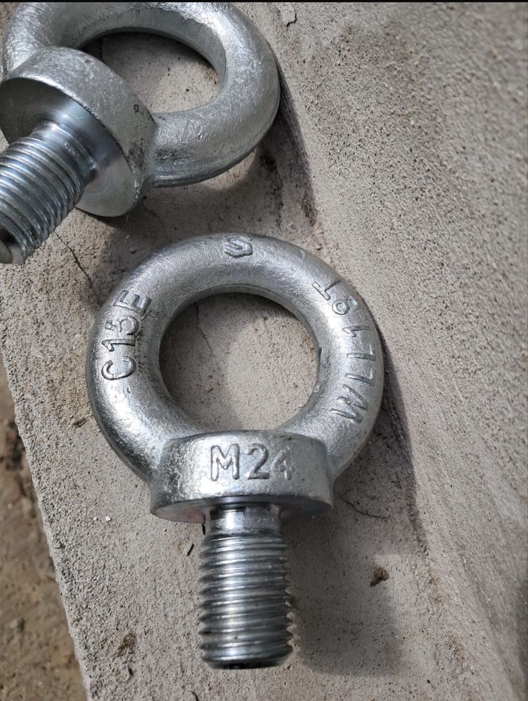 Șurub cu ochi M24