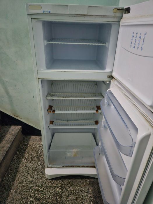 Хладилник INDESIT