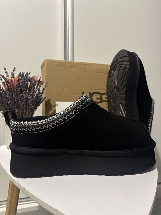 Ugg tazz marimea 39