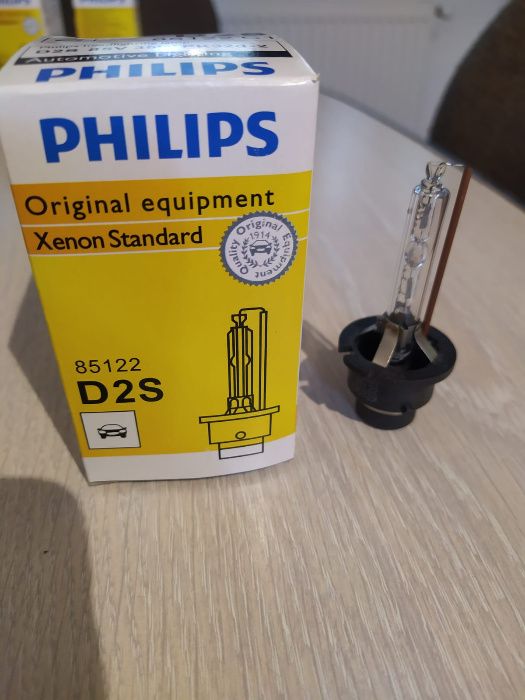 Bec xenon original D2S Philips Standard 35w pret promotional !
