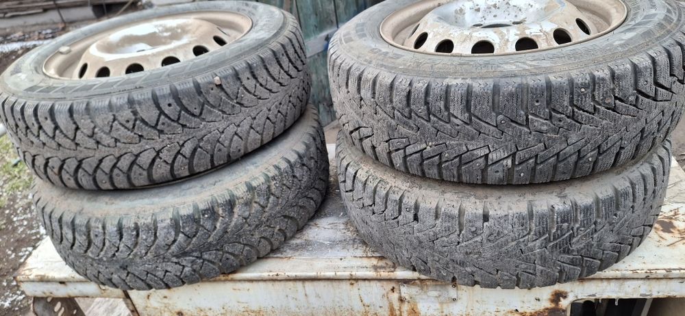 Зимние колеса в сборе на 15.