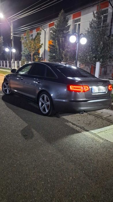 Vând Audi A6 2010