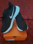 Nike Revolution 5