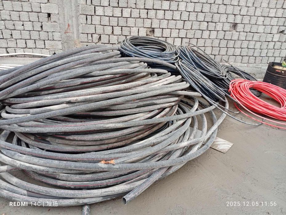 Срочно продаются трубы для кабелей