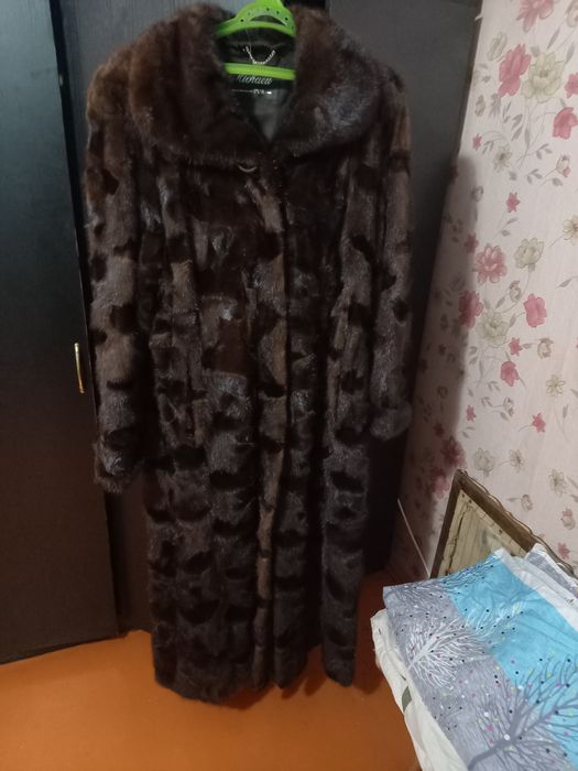 Продам шубы, кожанный плащ