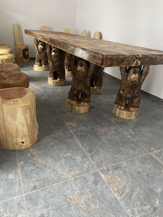 Mese, banci din lemn masiv , sculpturi in lemn