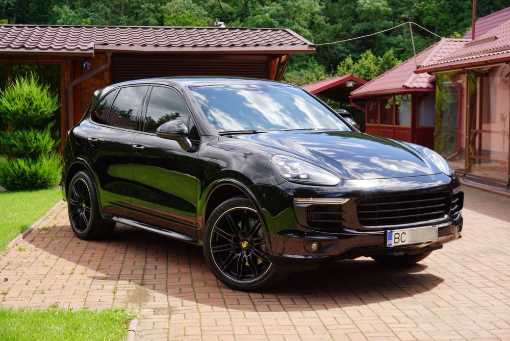 Porsche Cayenne facelift/packet GTS/faruri led 4k/Apple Carplay
