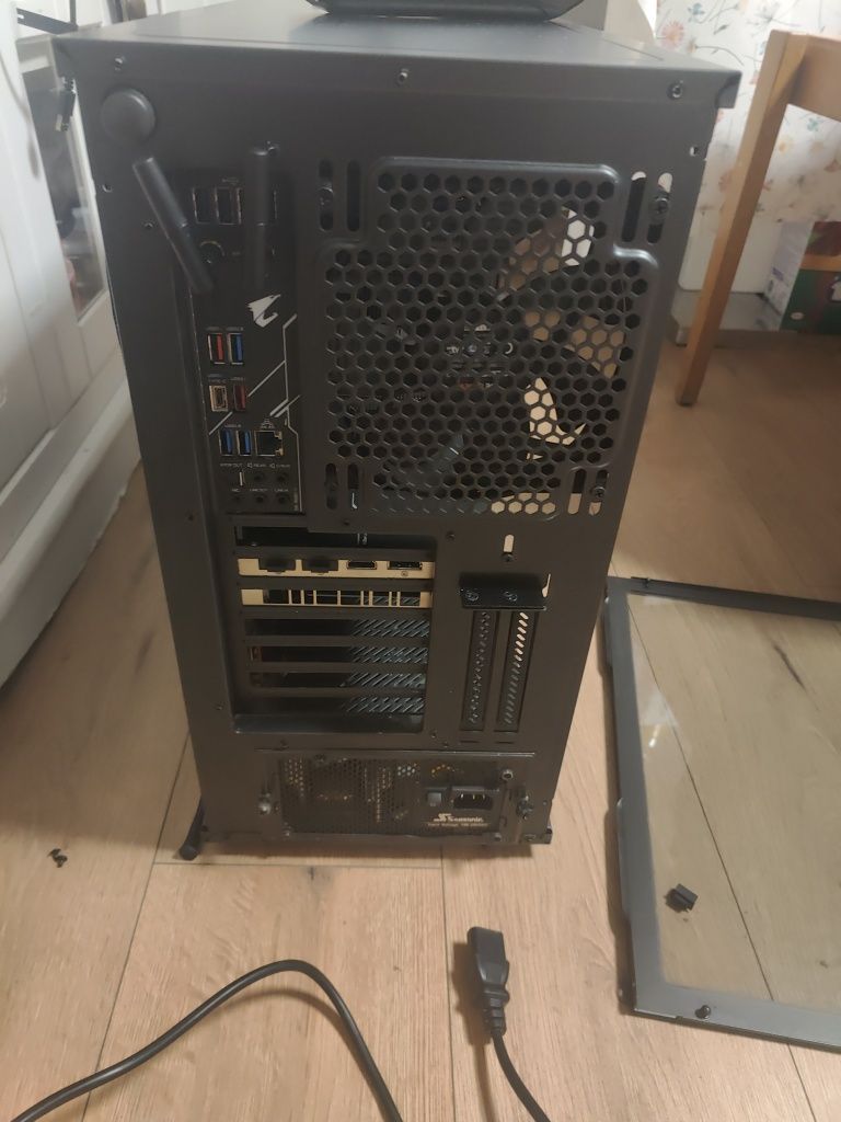 PC GAMING I7 9700k 1660 super
